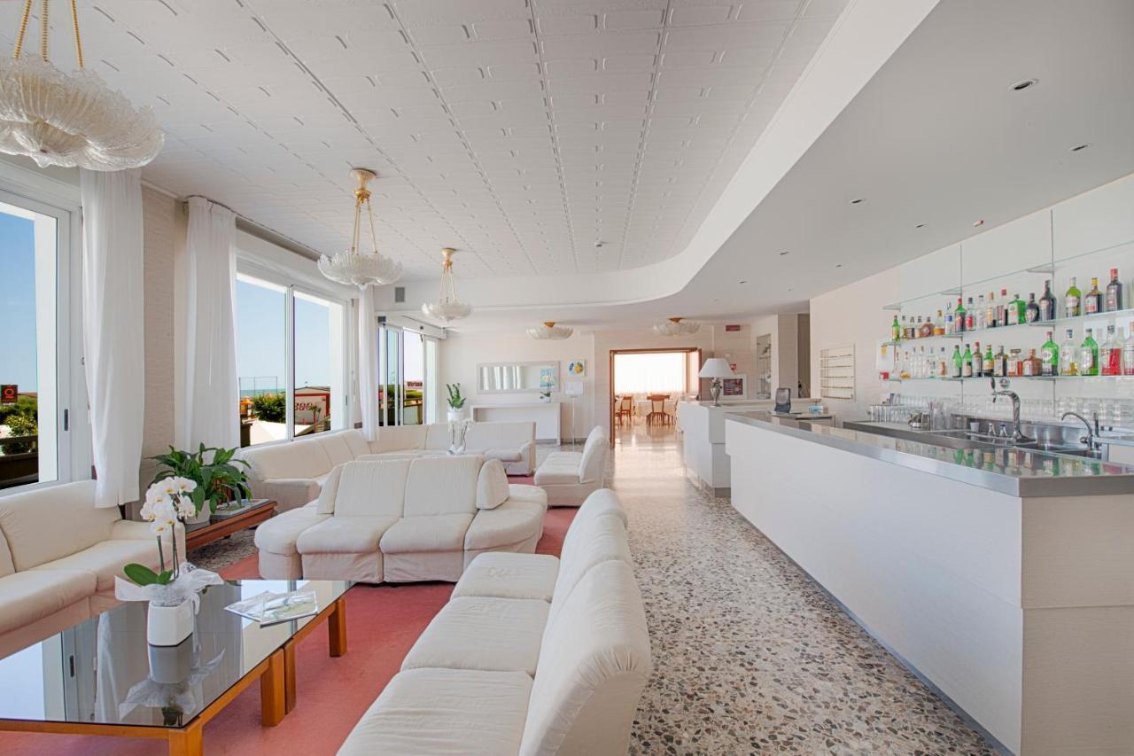 Hotel Continental Milano Marittima Exterior foto